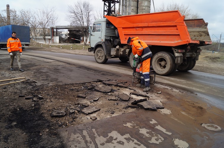 На ремонт дорог в 2018 году Нижегородская область потратит свыше 10,7 млрд рублей - фото 1